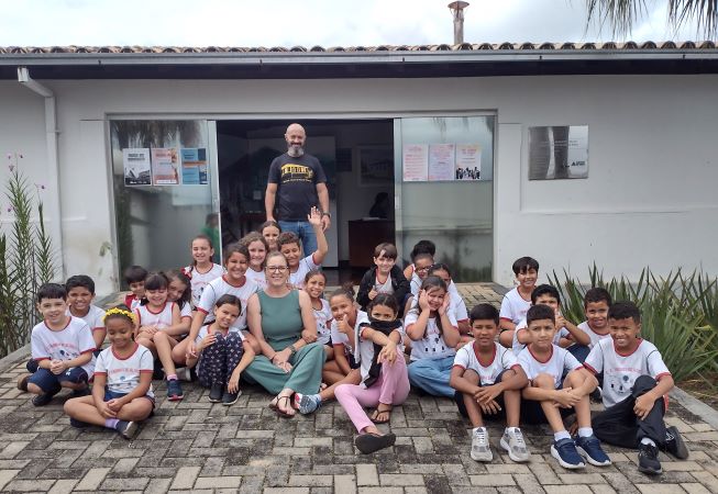 api-modulos/fotos/img/galeria_cat_culturais_490/490/13598/VISITA GUIADA POR GUSTAVO, ESCOLA ESTADUAL TORQUATO DE ALMEIDA, 3º ANO, PROF. JAQUELINE, 09.03.2026 (19).jpg
